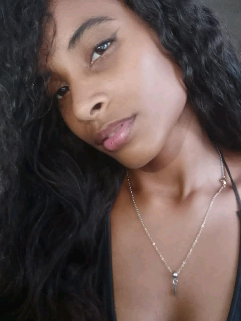 Meli, de Cuba, chica online en Dale Chat